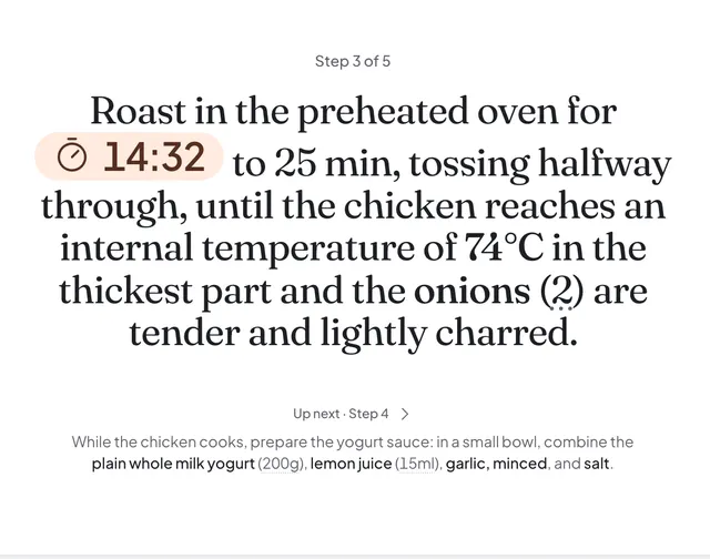 Daily Simmer cooking mode on step 3 of a sheet-pan shawarma chicken, with the roast timer running at 14:32 and the next step below.
